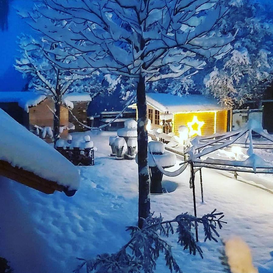 Gasthof Zum Goldenen Kreuz Вильгельмсдорф Экстерьер фото