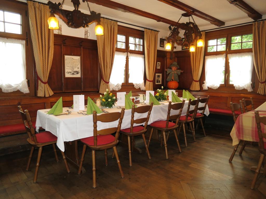 Gasthof Zum Goldenen Kreuz Вильгельмсдорф Экстерьер фото