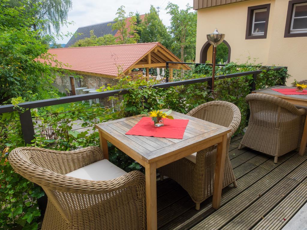 Gasthof Zum Goldenen Kreuz Вильгельмсдорф Экстерьер фото